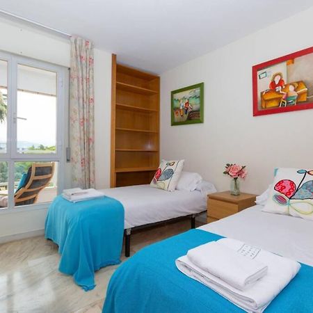 Апартаменти Playa Huelin Apartamento Малага Екстер'єр фото