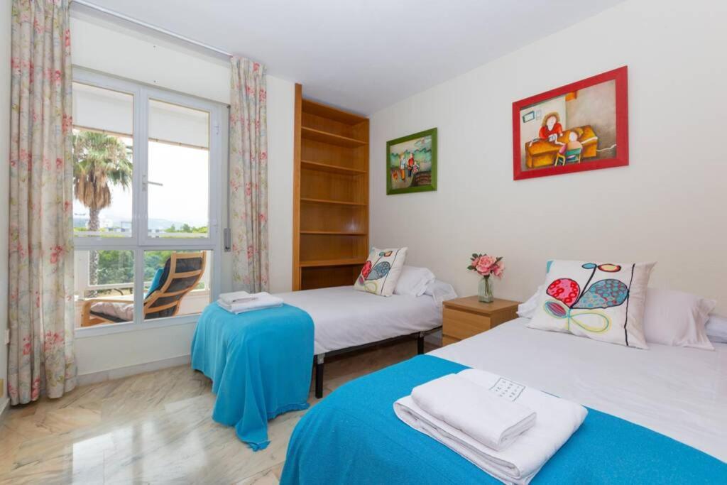 Апартаменти Playa Huelin Apartamento Малага Екстер'єр фото